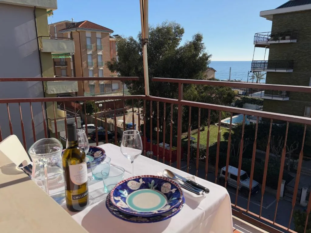 Monolocale con Vista Mare — Ligure Residence