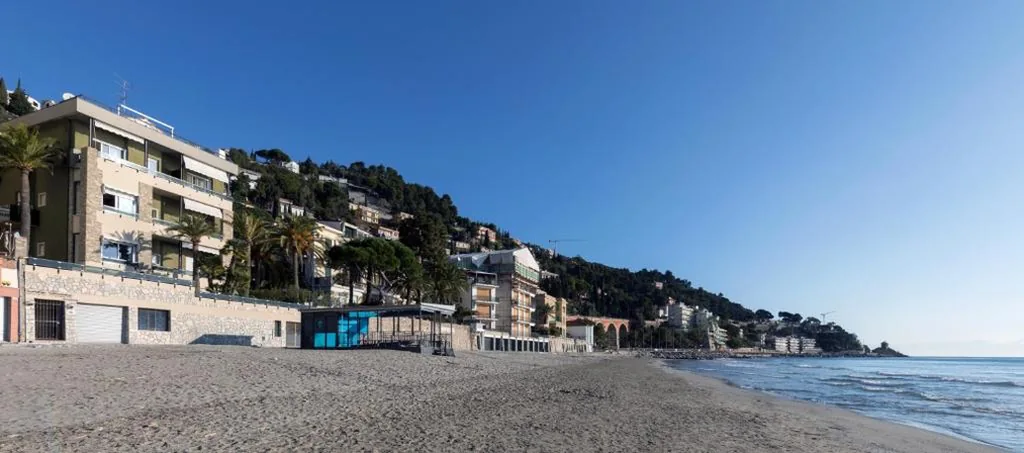 Monolocale con Vista Mare Parziale — Residence Sole Mare Alaxi Hotels