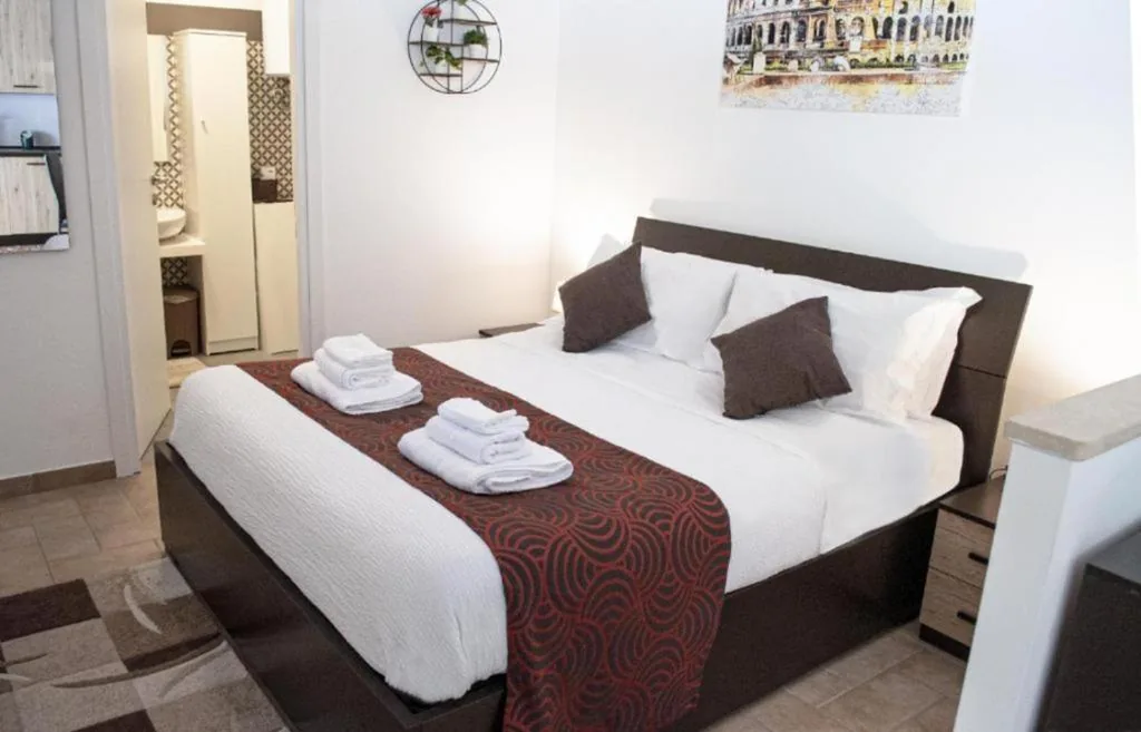 Deluxe Studio — Borgo San Lorenzo Roma