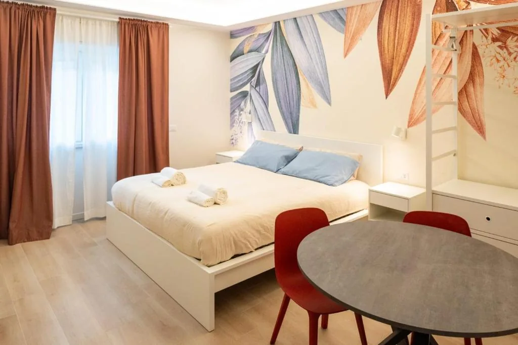 Deluxe Studio — EQM Roma