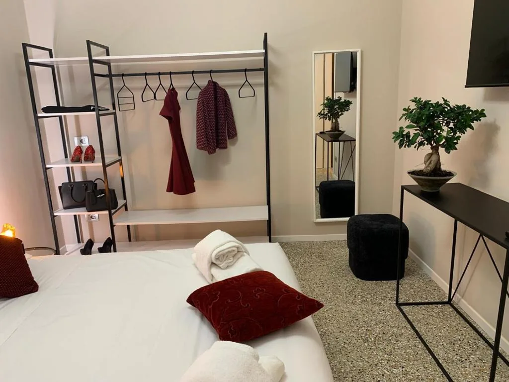 Monolocale — NerHome San Giovanni Suite