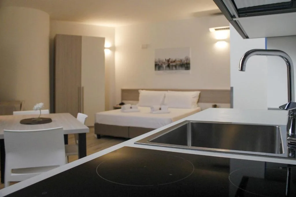 Monolocale Superior — Best Quality Hotel Politecnico