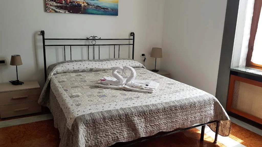 Monolocale Superior con Angolo Cottura — Il Giardino dei Limoni Room & Apartments
