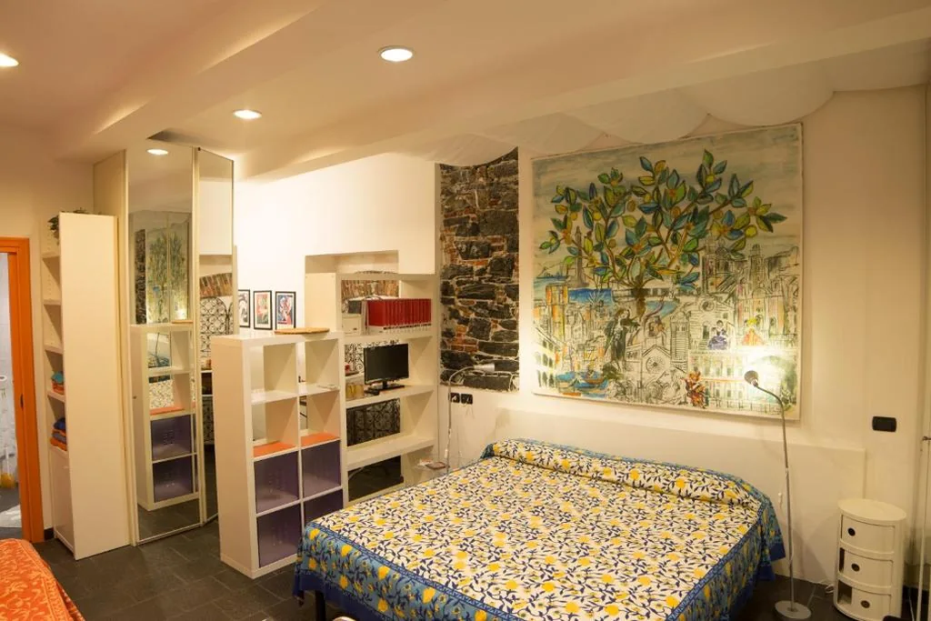 Monolocale - Vico Cimella, 6R — B&B dell’Acquario