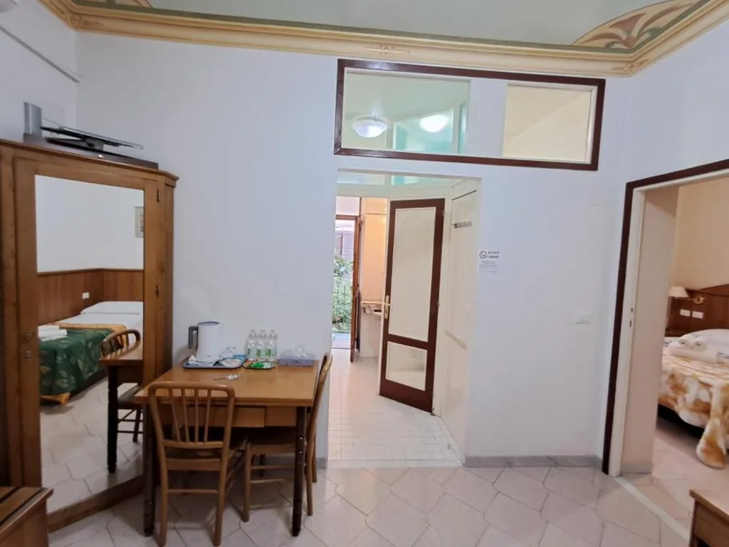 NAHID ACCOMMODATION — foto 4