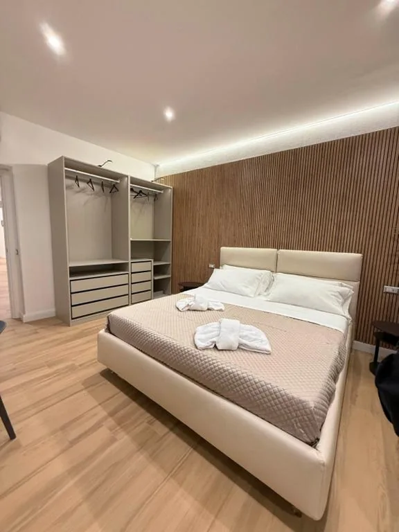 NAVONA MORGAN suite