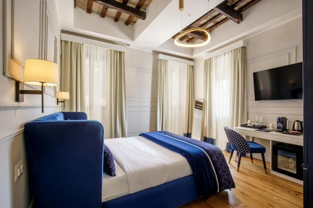 Navona Sky Palace