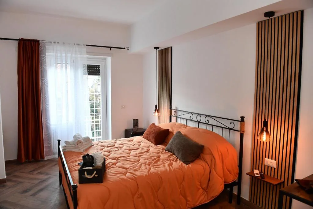 Nest house