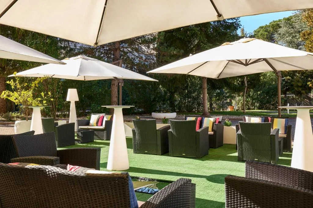 Occidental Aurelia — foto 5