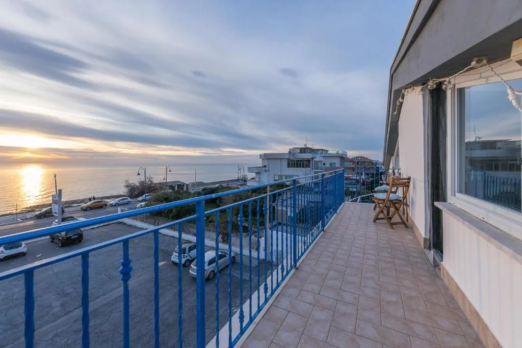 Orizzonte in blu — foto 8