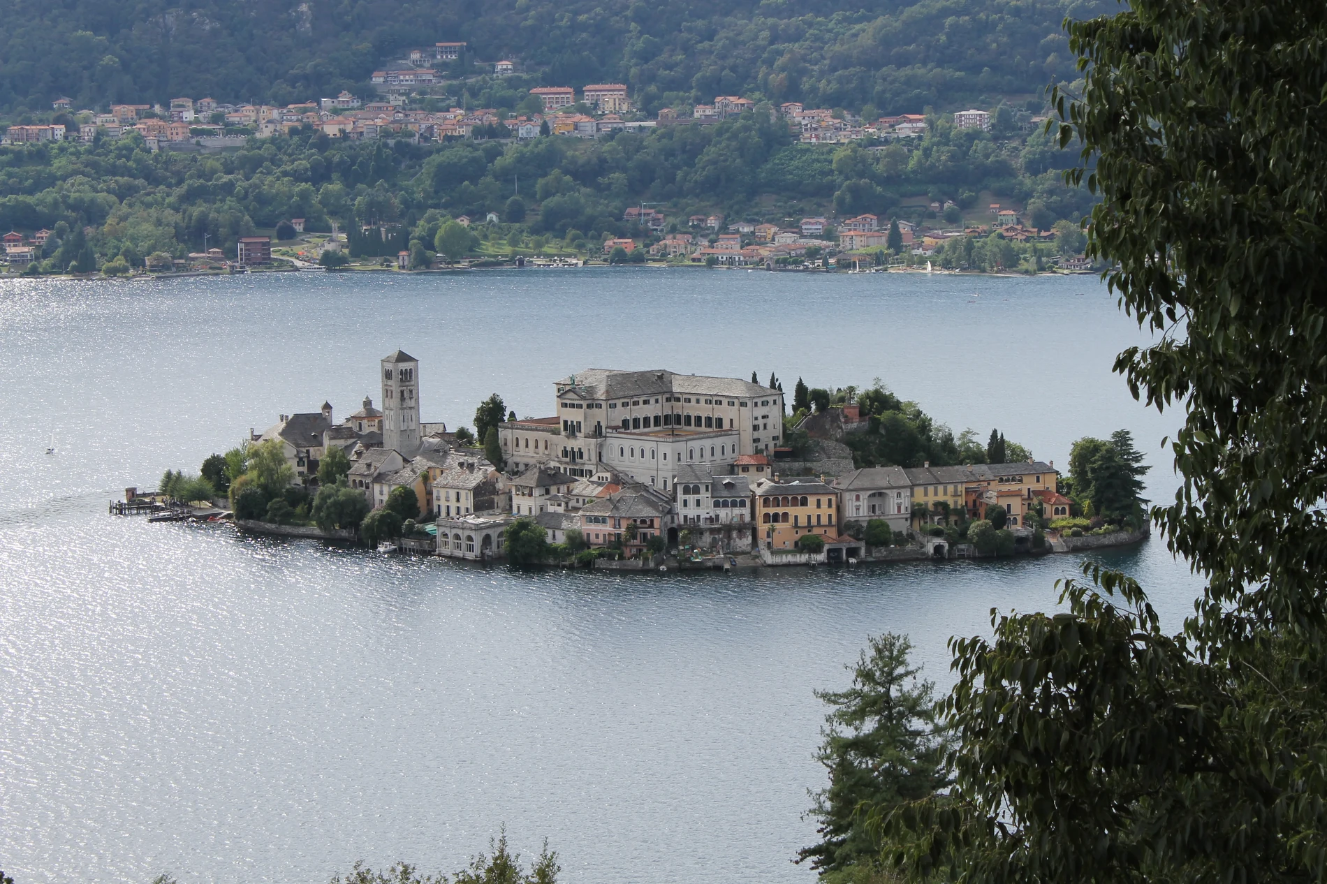 Orta San Giulio e l'Isola di San Giulio sul Lago d'Orta