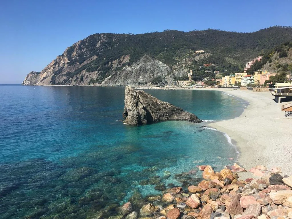 Pae veciu camera privata con bagno — foto 5
