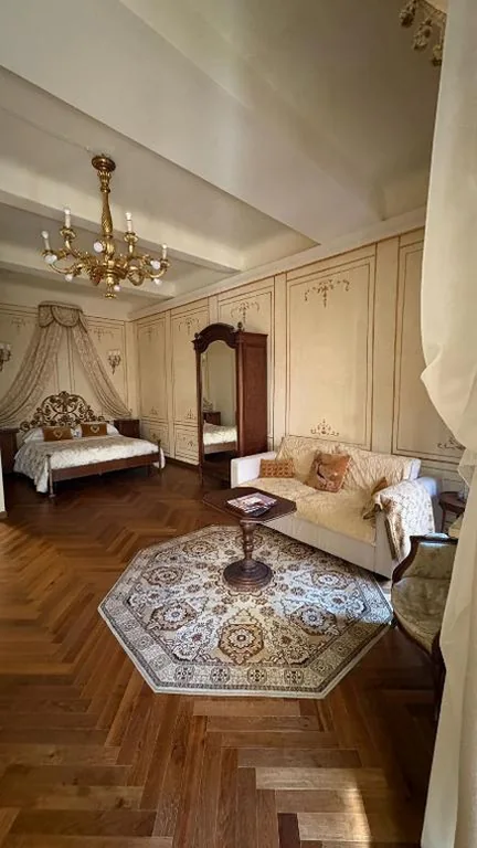 Palazzo Lari Sarzana – Historic Boutique Rooms — foto 7