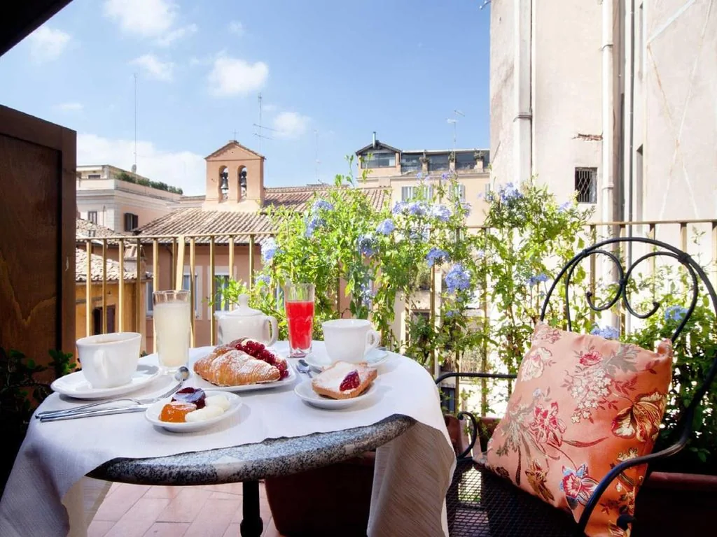 Pantheon Inn — foto 4
