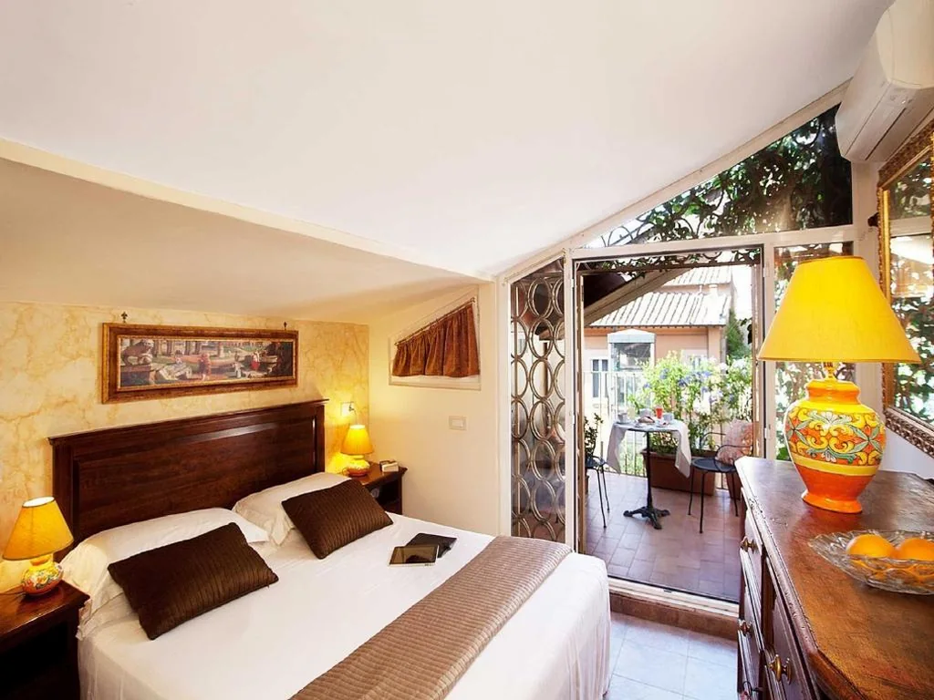 Pantheon Inn — foto 7