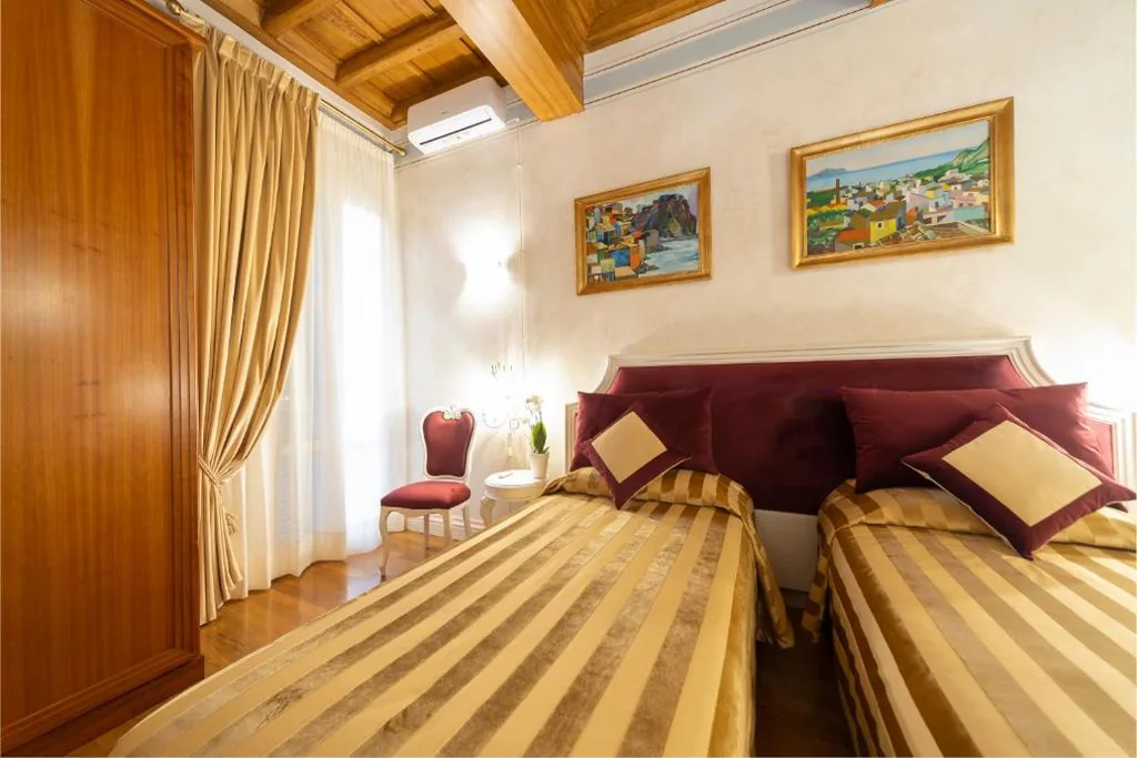Pantheon Suites in Rome