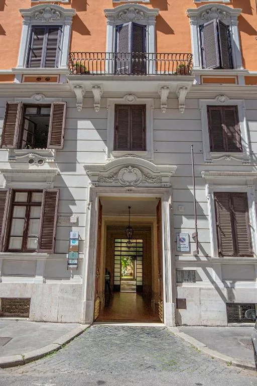 PapaRoma Suite
