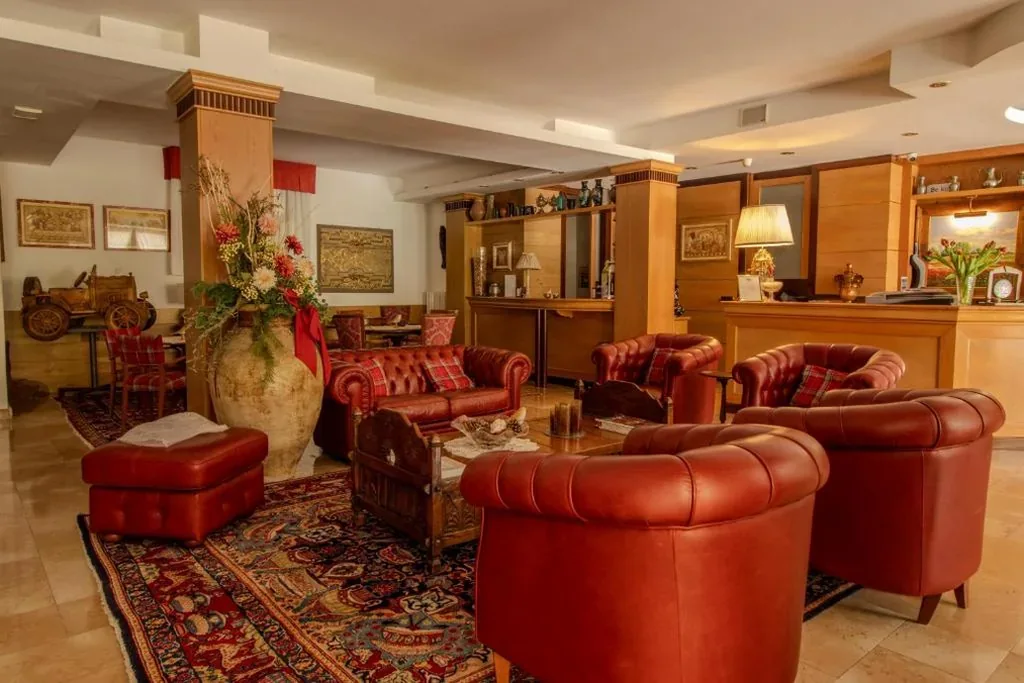 Paradise Hotel & Wellness