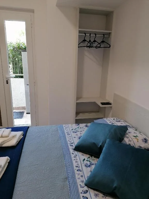 Parco dei Gerani – Il monolocale e la camera – Room and Studio — foto 6