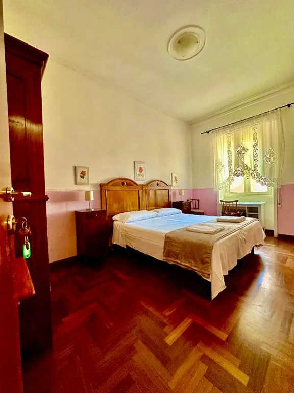 Pardis Guest house