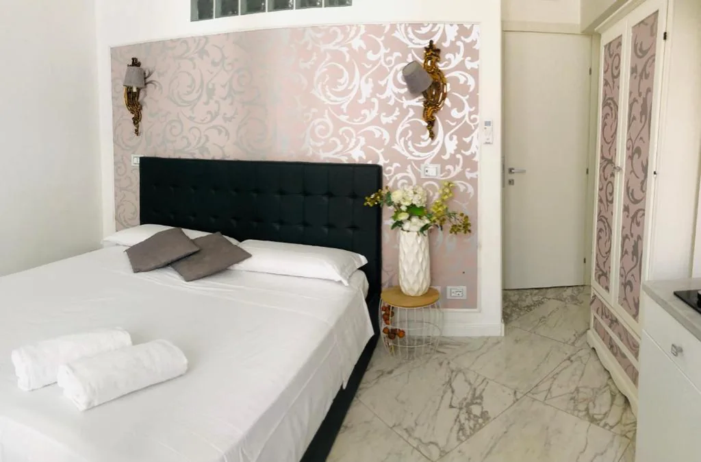 parisa suite