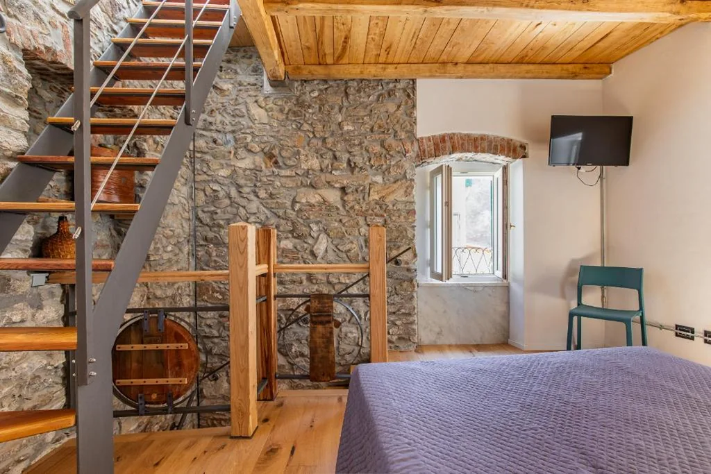 Pasini Luxury room,cozy winemakers retreat