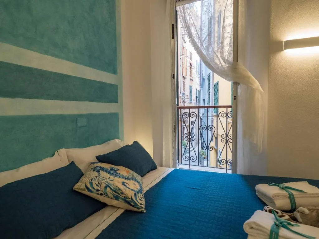 Picagetta Tiny Room with AC