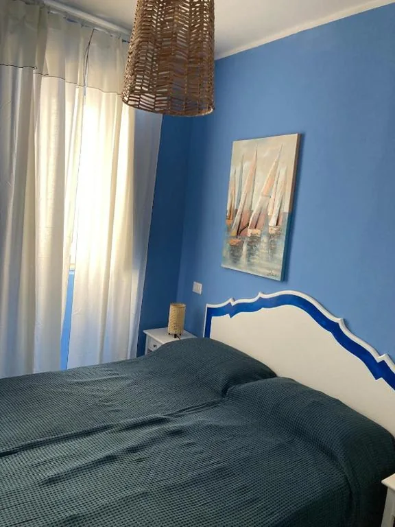 Piccola Camera Matrimoniale/Doppia con Letti Singoli — Al Mari Suites