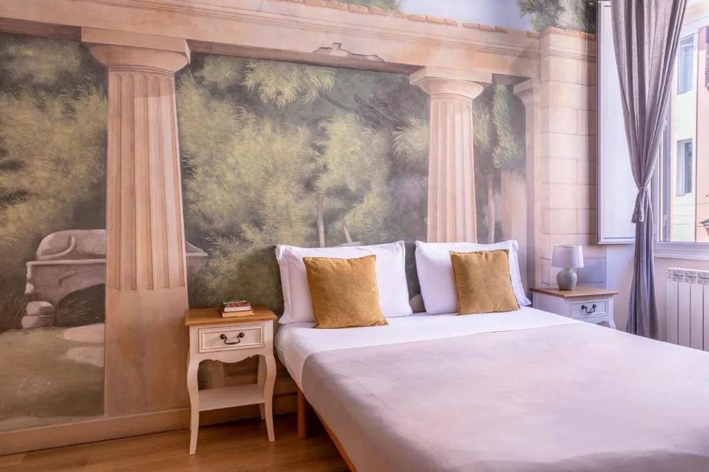Small Double/Twin Room — Suites Trastevere