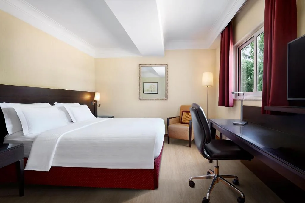 Piccola Camera Queen — Courtyard by Marriott Rome Central Park