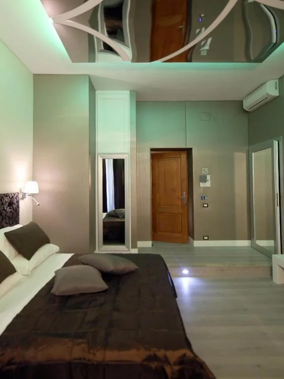 Piccolo di Piazza di Spagna Suites — foto 6