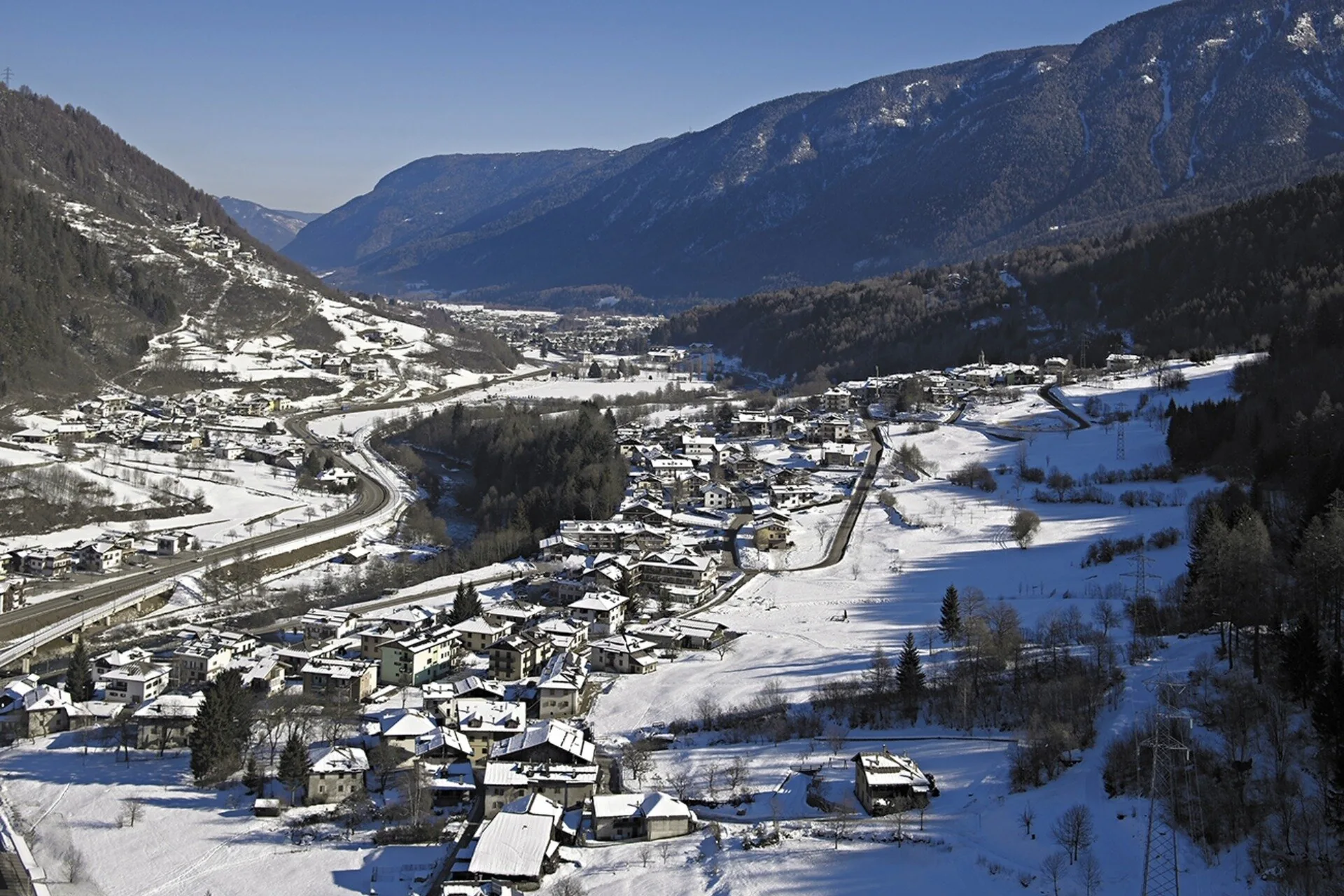 Pinzolo e la Val Rendena ai piedi dell'Adamello