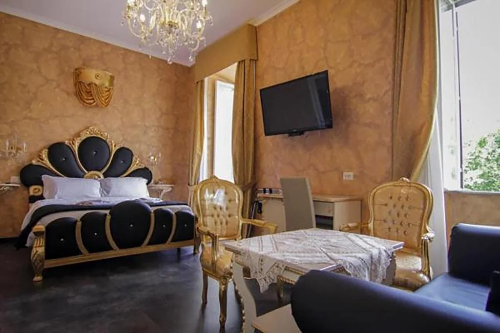 Pope’s Suites