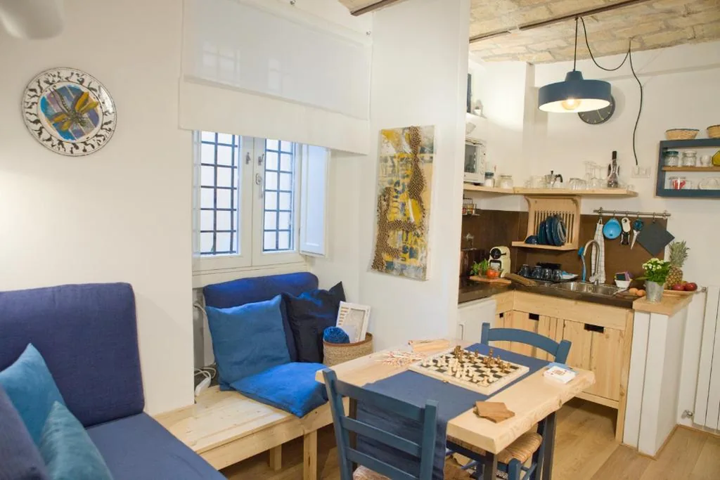 Private Modern Studio Paolina City Center — foto 4