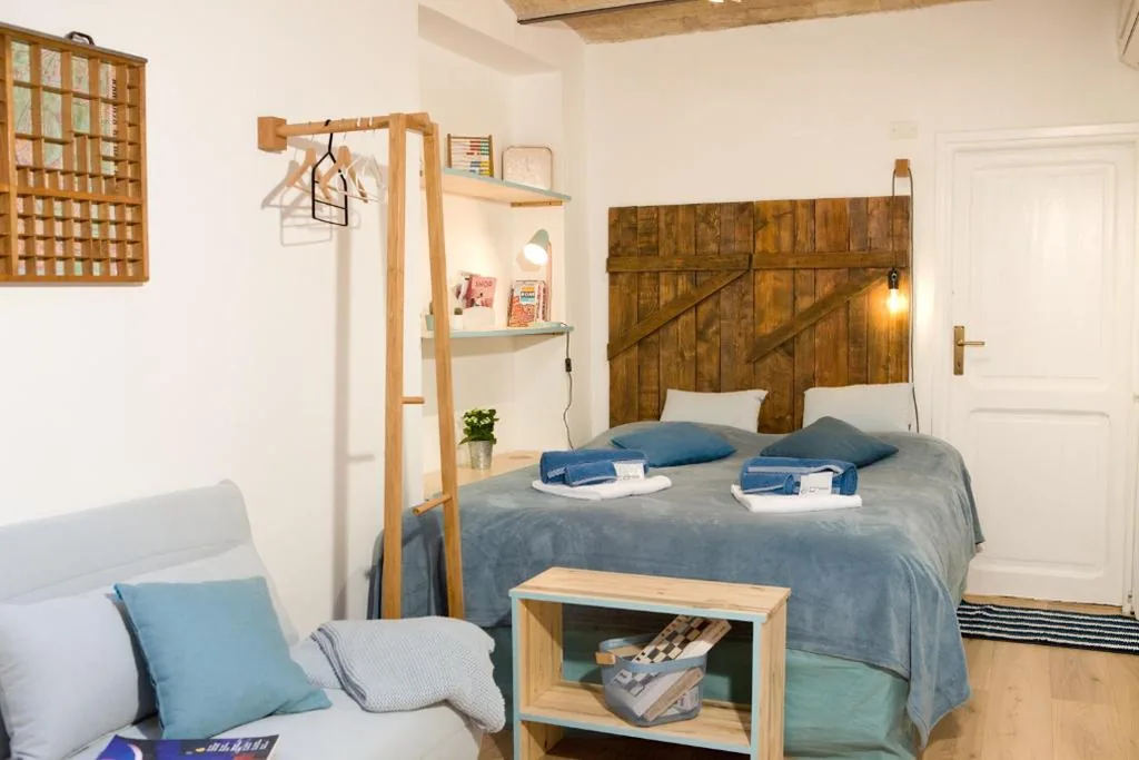 Private Modern Studio Paolina City Center — foto 6