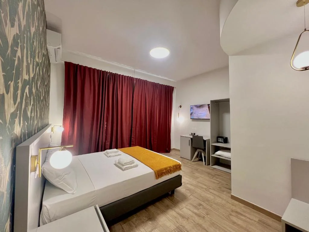 Qg Golden Rooms