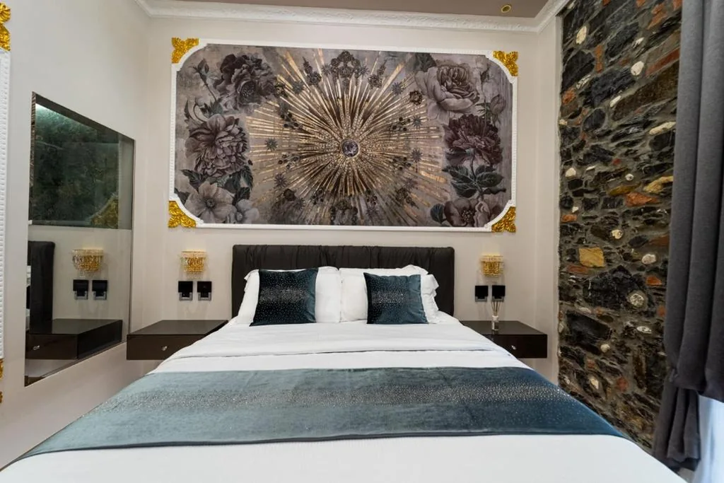 Queen Cattleya Suite