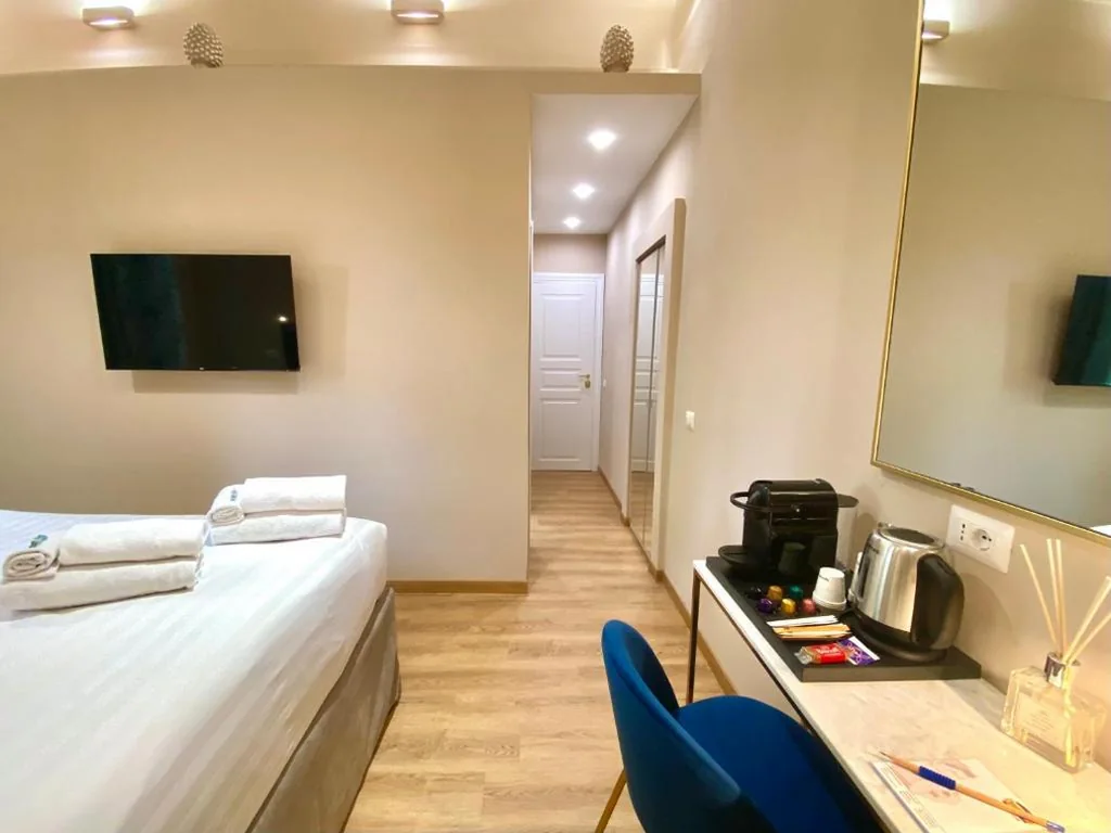 Queen of Rome Luxury Rooms — foto 5