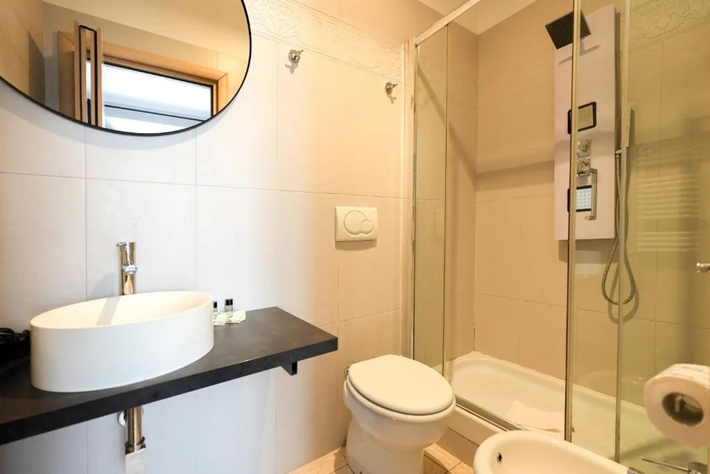 R-home fine rooms guesthouse — foto 6