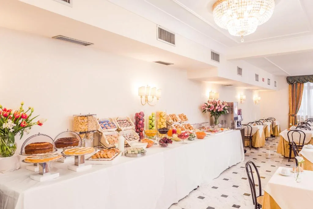Raeli Hotel Lux — foto 4