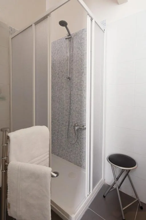 Rent Rooms La Spezia — foto 6
