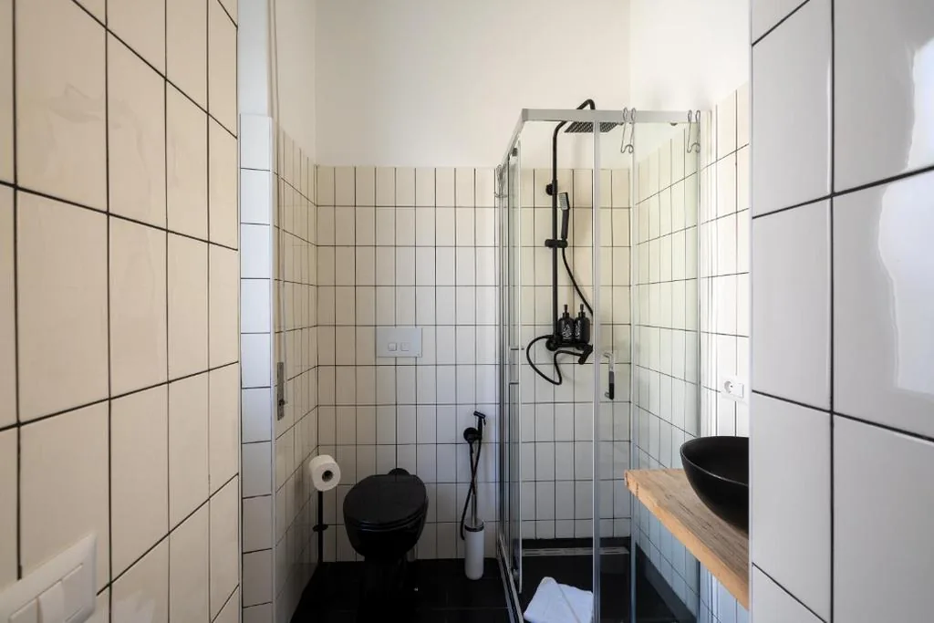 ReRent Rooms – 169 Medaglie d’Oro Guesthouse — foto 6