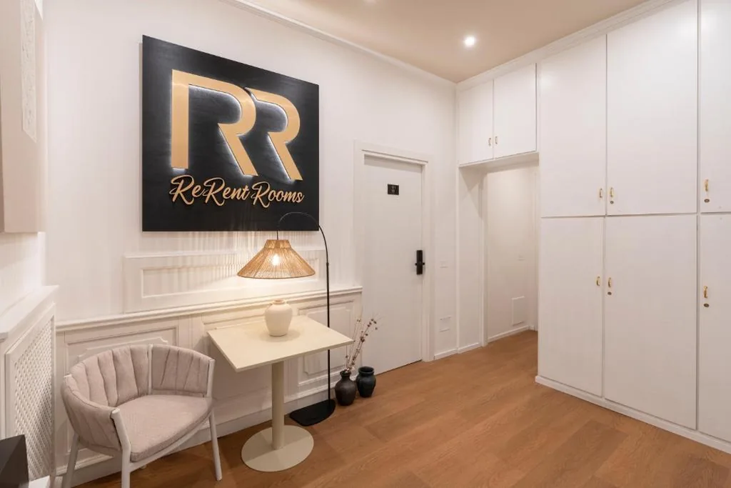 ReRent Rooms – 81 Manzoni Guesthouse