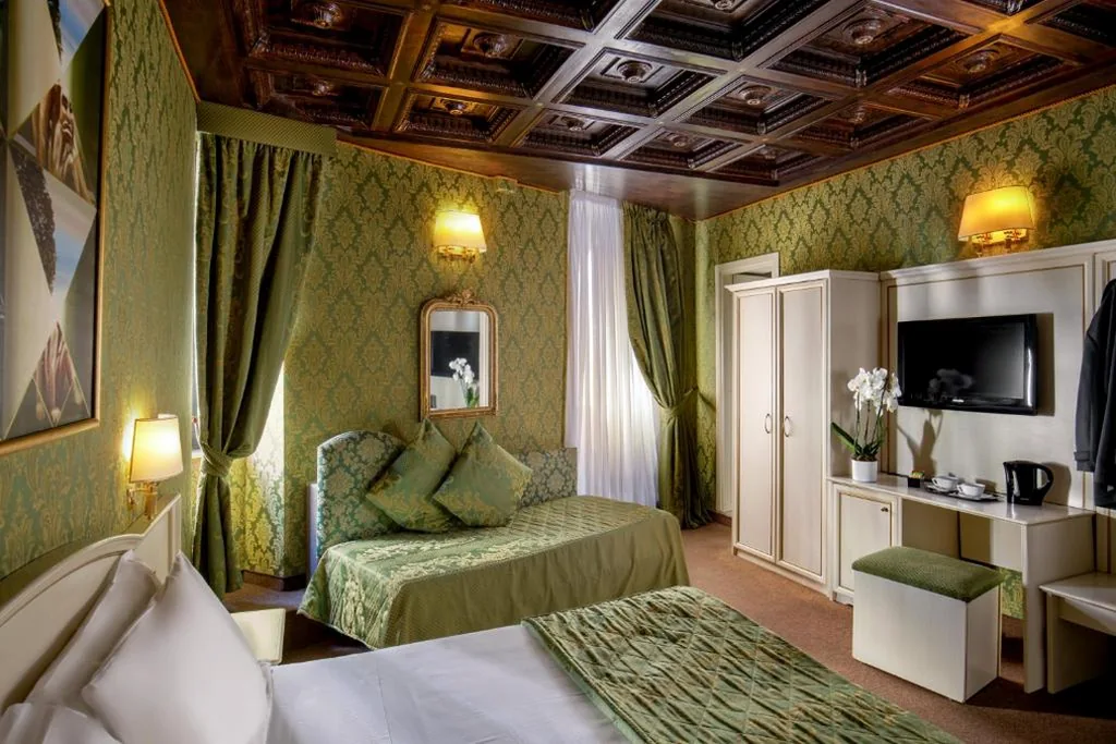 Residenza Canova Tadolini – Guesthouse