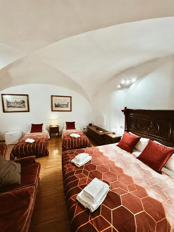 Residenza Tritone – Trevi Fountain