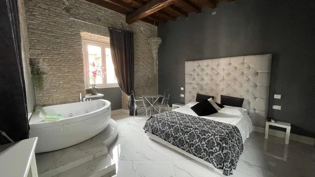 Rhome Luxury suite