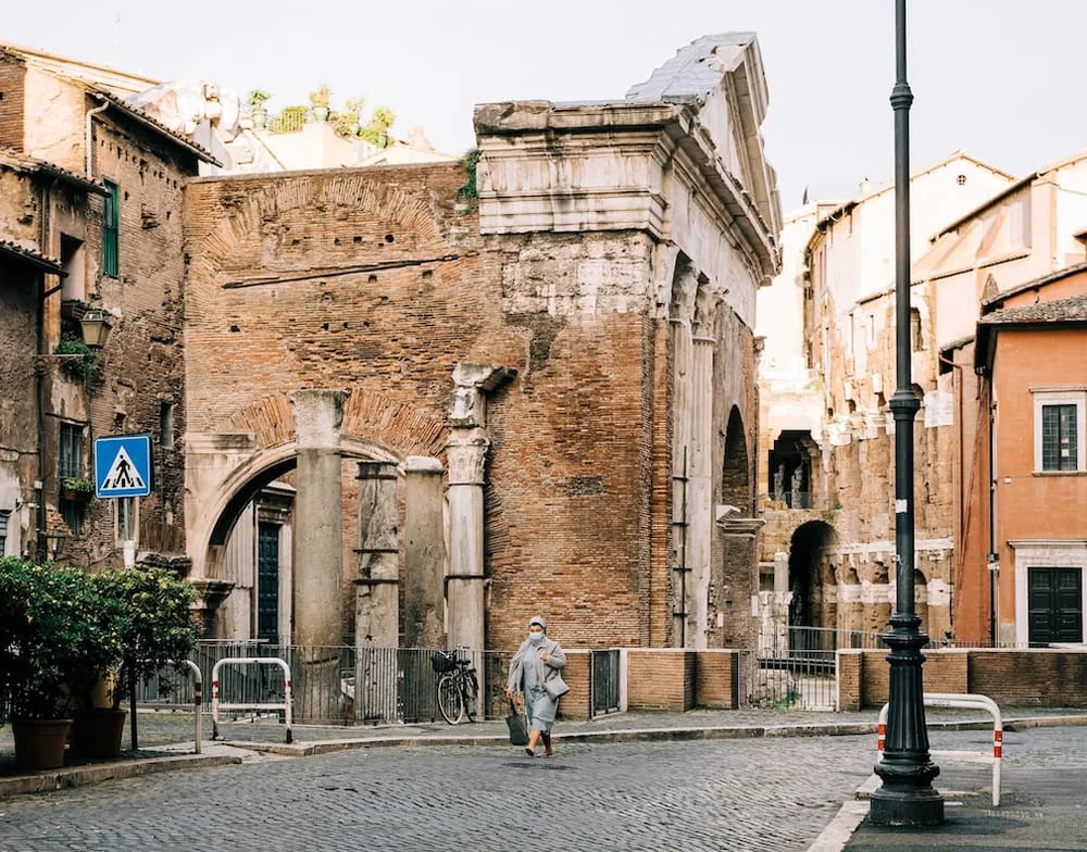 Campo de' Fiori e il Ghetto ebraico a Roma, il centro storico più vissuto tra mercato e trattorie