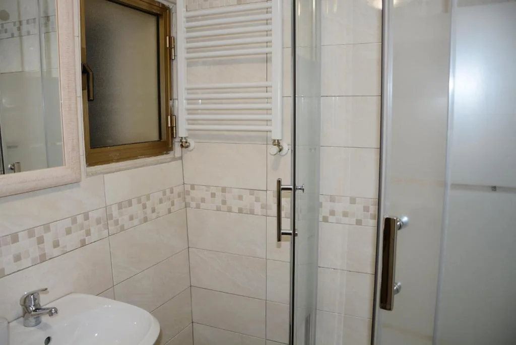 Roma Carina — foto 3