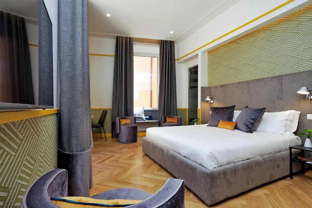 Roma Five Suites