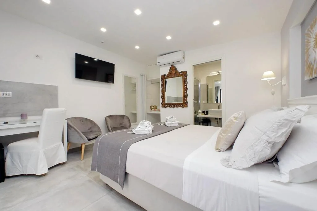 Roman Holiday Suites — foto 4